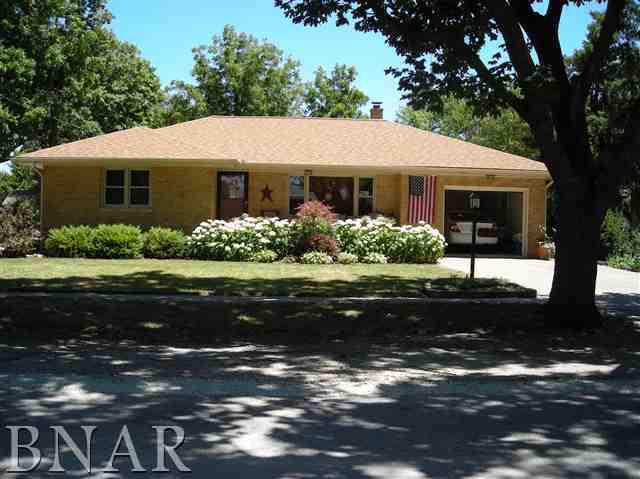 104 Market St., Gridley, IL 61744