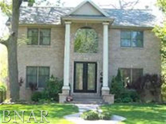 1207 Broadway, Normal, IL 61761