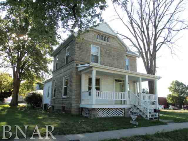 300 N Jackson, Clinton, IL 61727