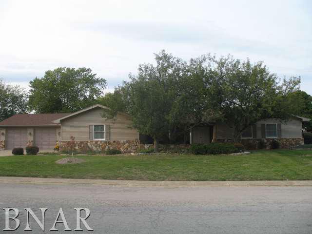 #17 Colonial Dr., Clinton, IL 61727