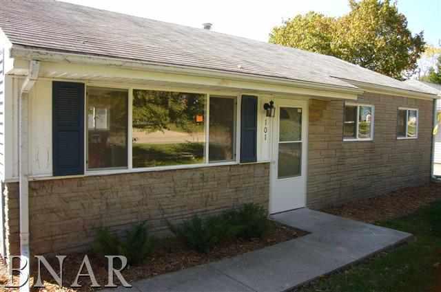 101 W Lincoln, Normal, IL 61761