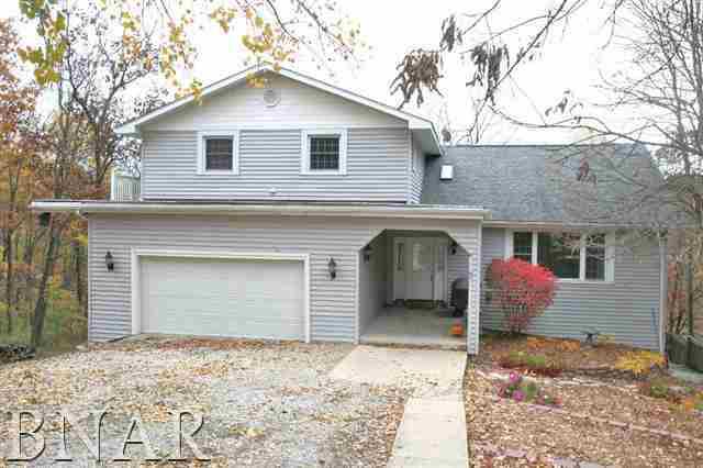 5 Wilshire, Mackinaw, IL 61755