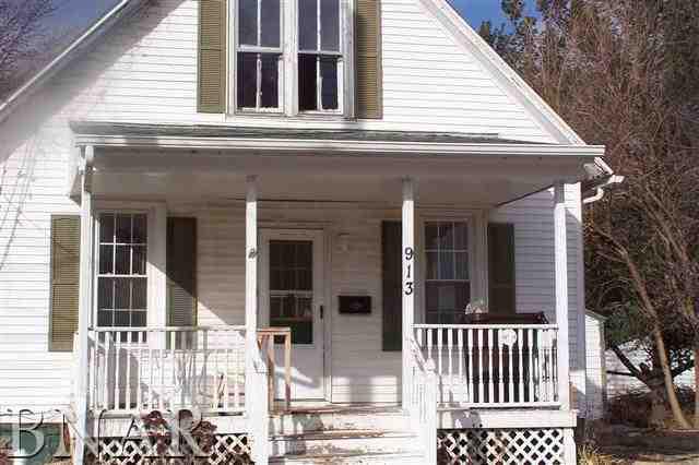 913 E Washington, Clinton, IL 61727