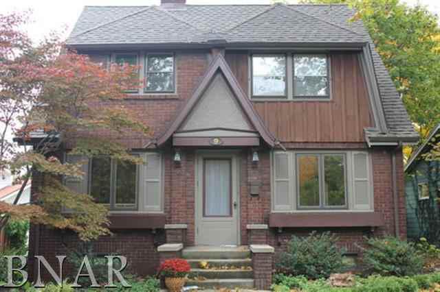 9 Broadway, Normal, IL 61761