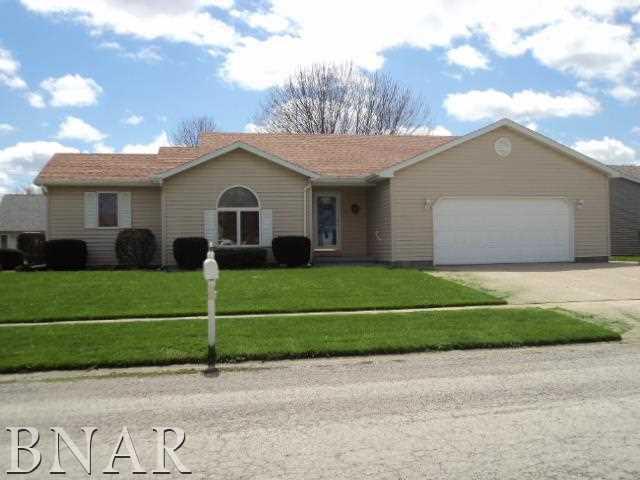 32 Colonial Dr., Clinton, IL 61727