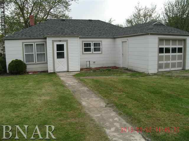 301 E Lincoln St., Flanagan, IL 61740