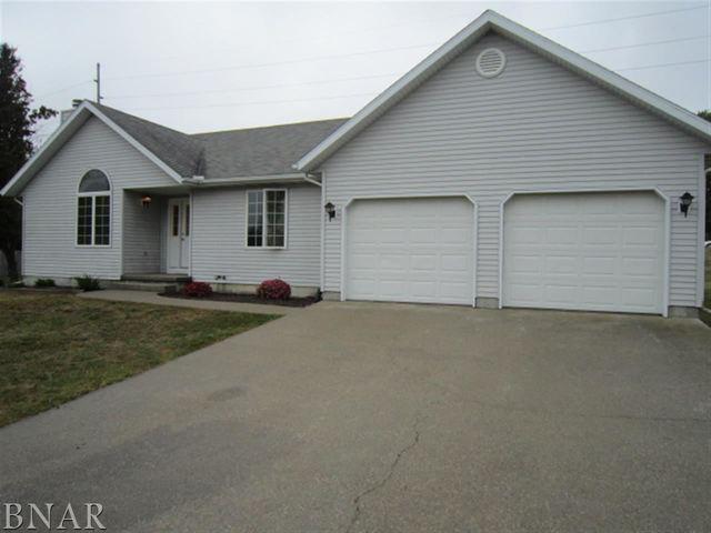 113 Cedar Dr., Clinton, IL 61727