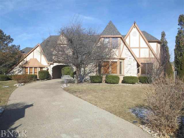 8 Stoney Ct., Bloomington, IL 61704