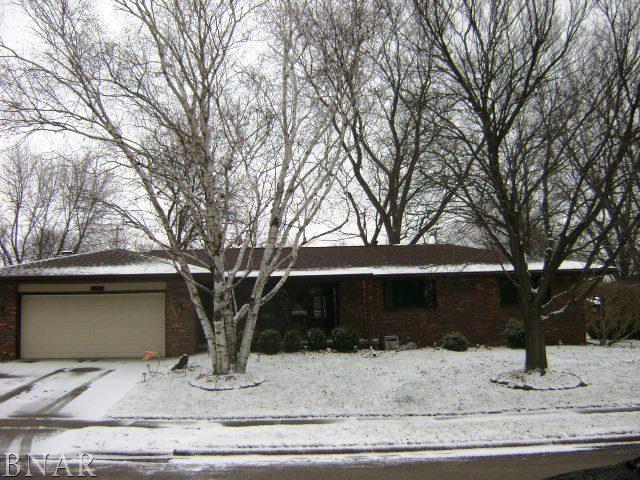 1112 N Oak St., Normal, IL 61761