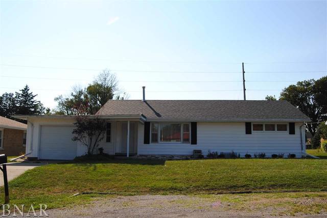 303 Cedar Dr., Clinton, IL 61727