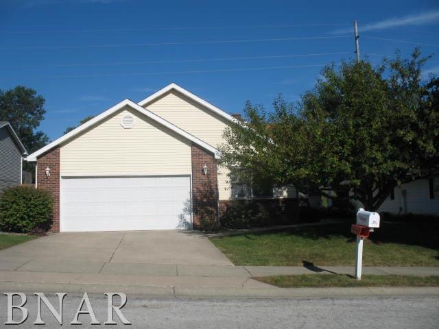 117 Cedar Dr., Clinton, IL 61727