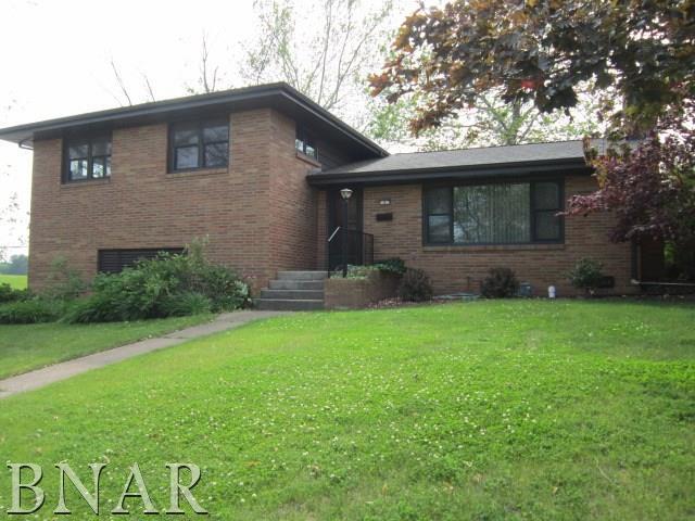 2 Kingswood Dr., Normal, IL 61761