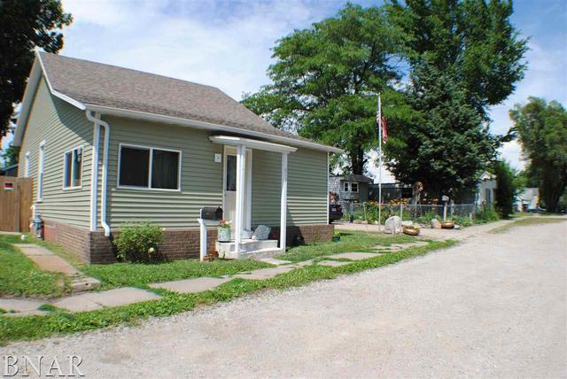 613 E Macon, Clinton, IL 61727