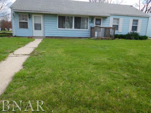 2916 N Golf Dr., Peoria, IL 61604
