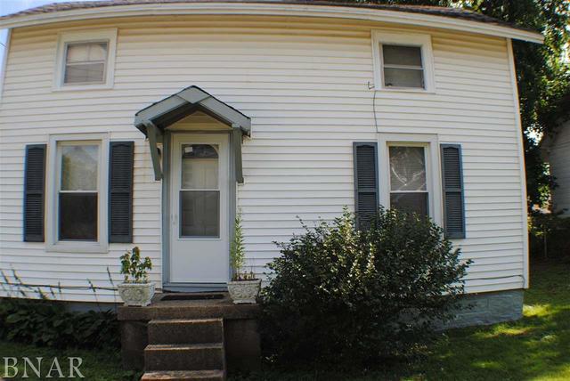 328 E Julia, Clinton, IL 61727