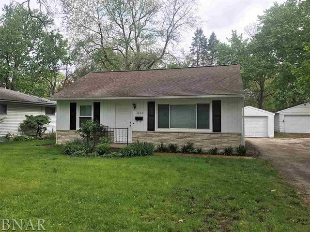 1002 Kern, Normal, IL 61761