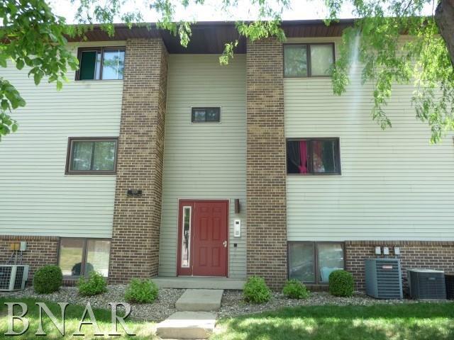 1920 Tracy Dr. #12, Bloomington, IL 61704