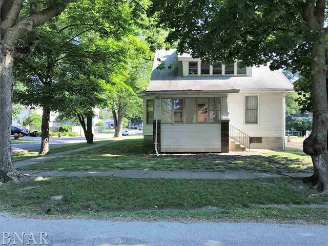 715 W Adams St., Clinton, IL 61727