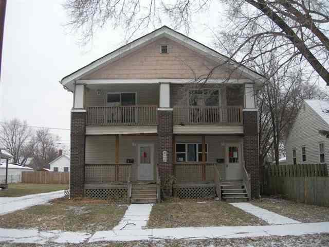 820 E Douglas St., Bloomington, IL 61701