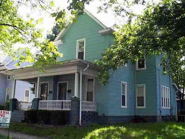 910 N Center St., Bloomington, IL 61701