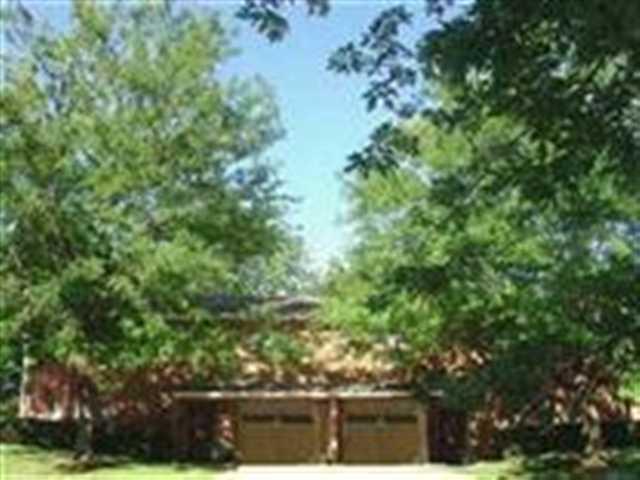 1001 Charlotte Dr., Normal, IL 61761