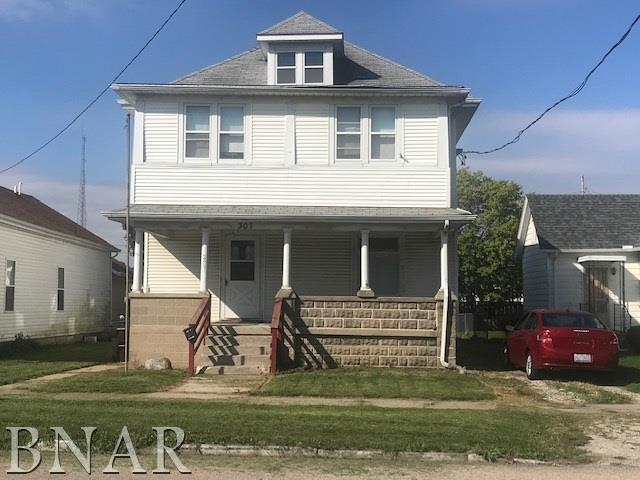 307 N Madison St., Clinton, IL 61727