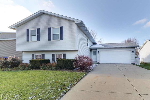 2817 Rutherford Dr., Bloomington, IL 61705