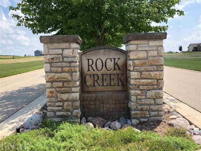 12 Boulder Dr, Carlock, IL 61725