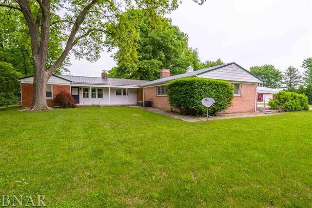 14016 Dry Grove Rd., Bloomington, IL 61705