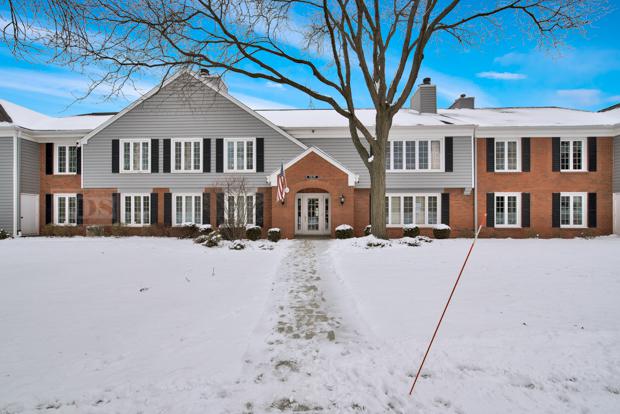 1104 Iroquois Ave., Naperville, IL 60563