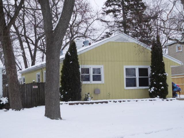 155 Walnut Ct., Mundelein, IL 60060
