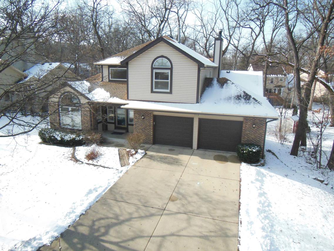 1112 Oak Ridge Dr., Streamwood, IL 60107