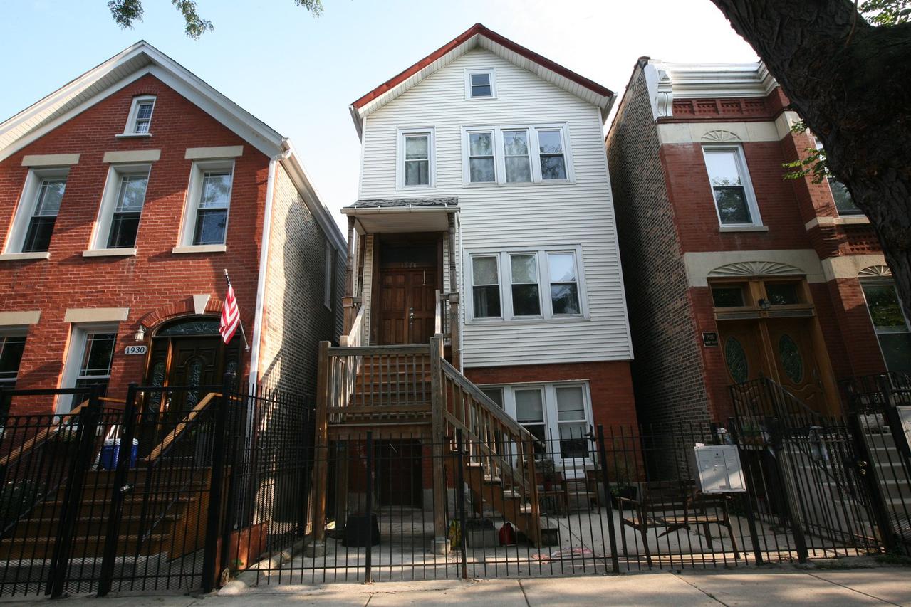 1928 W Huron St., Chicago, IL 60622