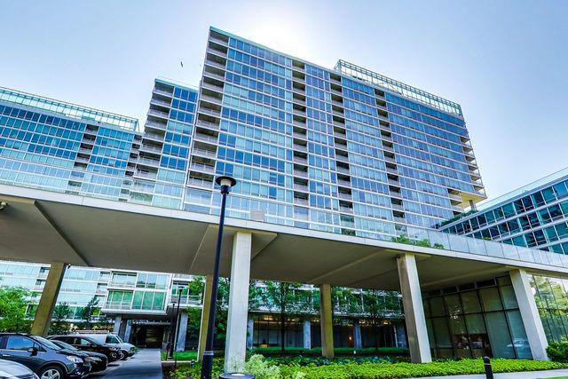 9715 Woods Dr. #1301, Skokie, IL 60077