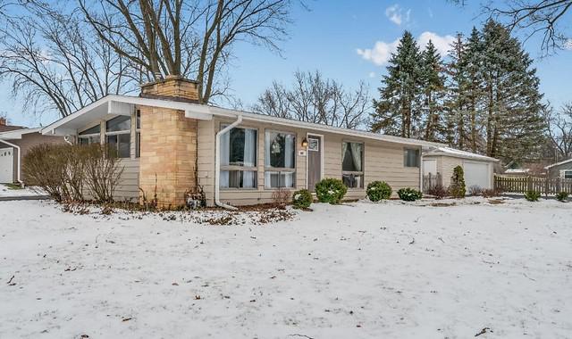 407 Hill Ave., North Aurora, IL 60542
