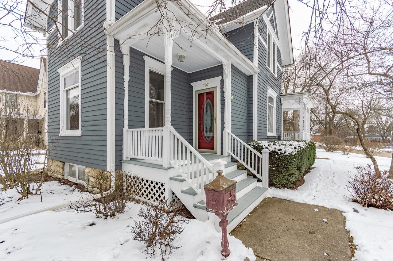 707 Haish Blvd., Dekalb, IL 60115