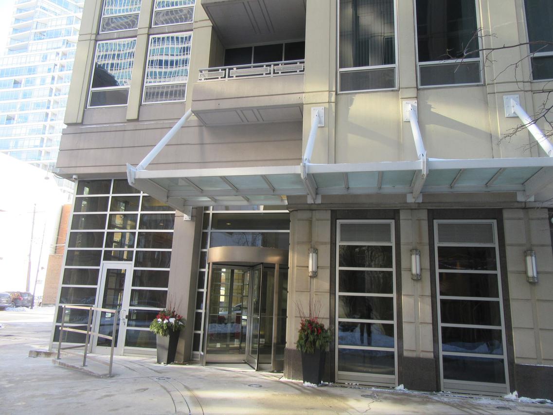 700 N Larrabee St. #308, Chicago, IL 60654