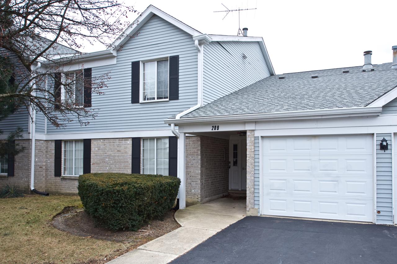 209 Memory Ln. #4, Westmont, IL 60559