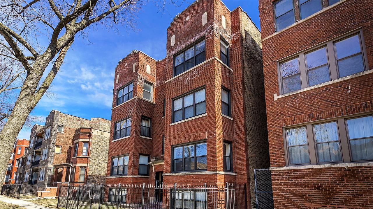 6825 S Harper Ave. #1S, Chicago, IL 60637