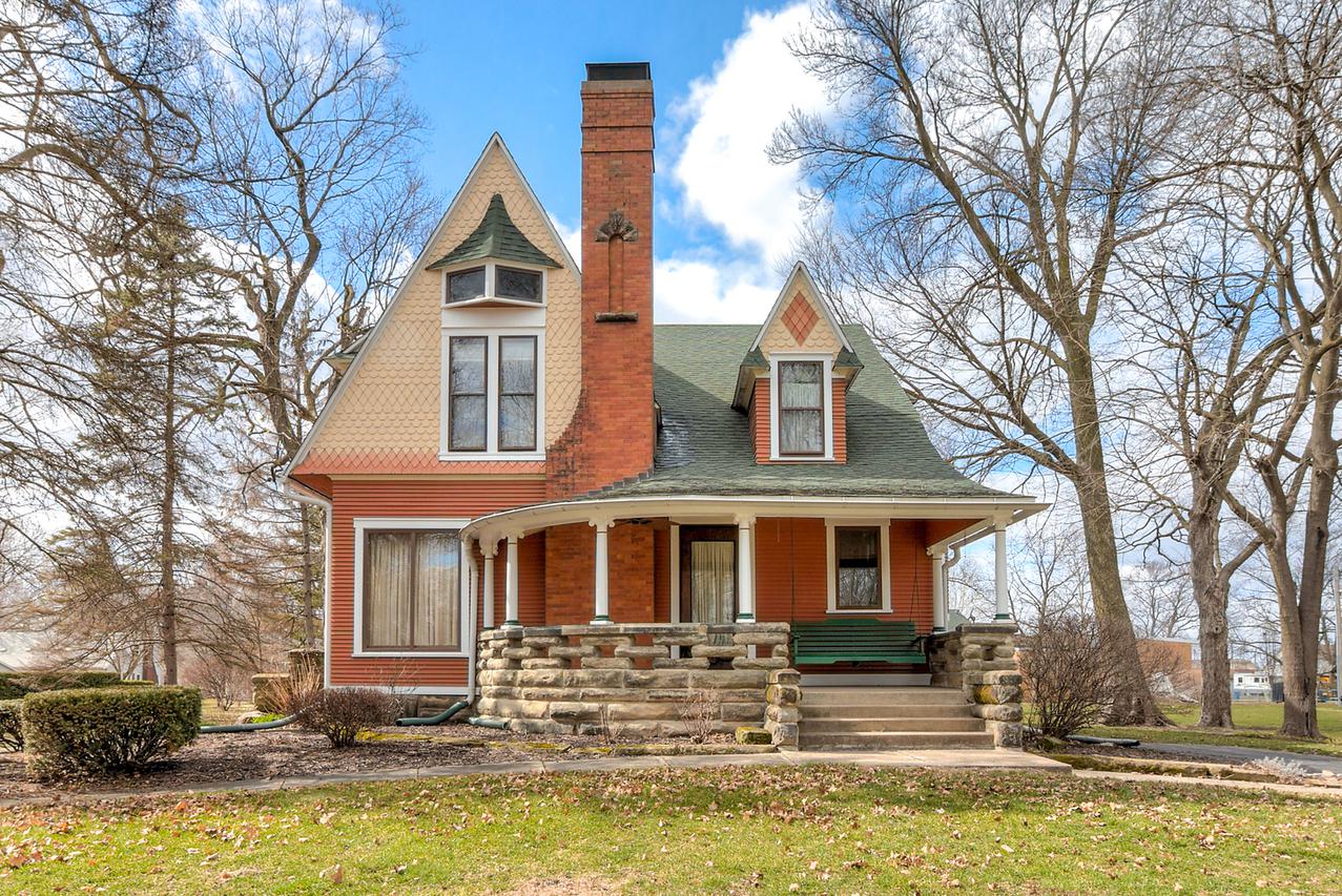 403 N Bourne St., Tolono, IL 61880