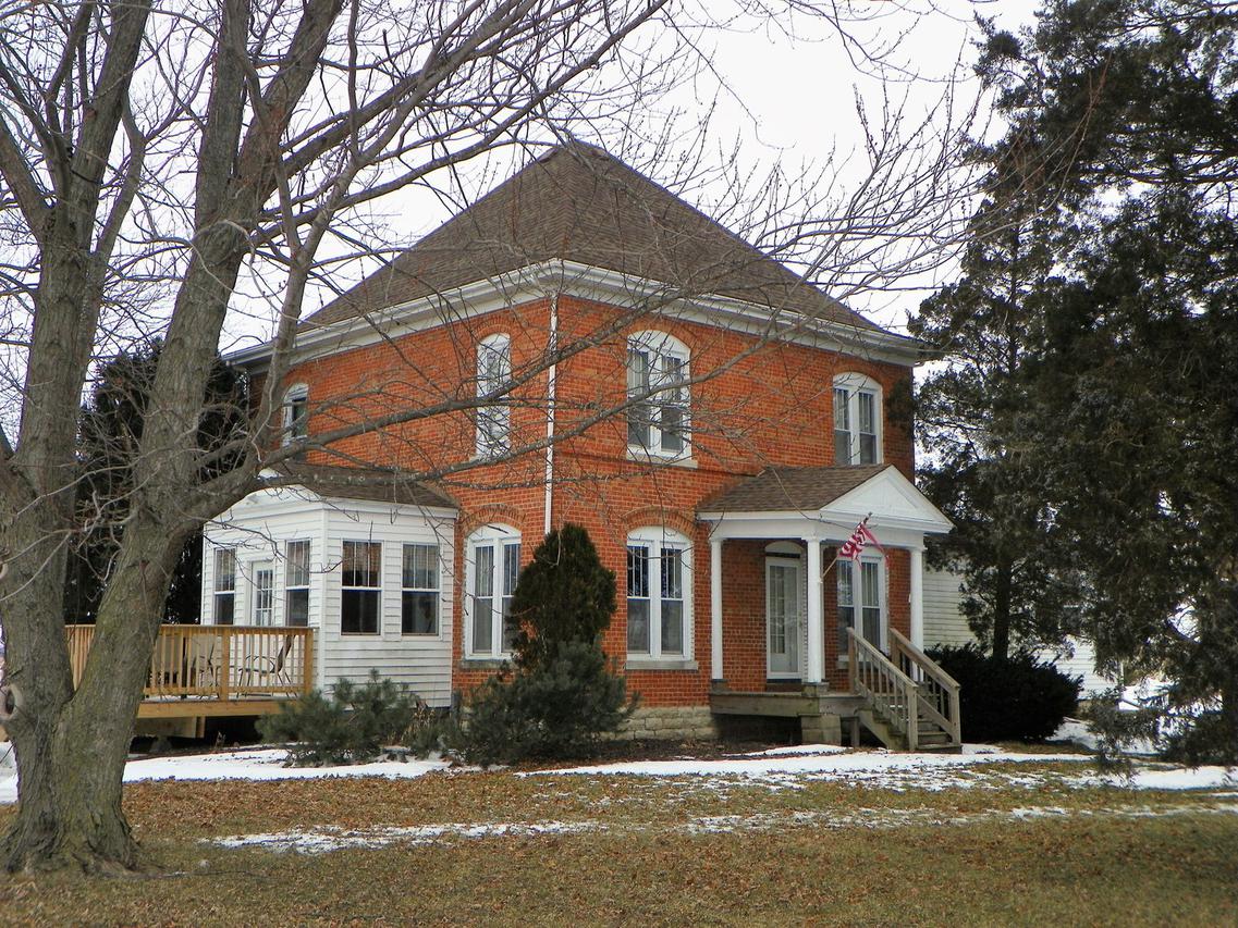 8305 S Old Mazon Rd., Gardner, IL 60424