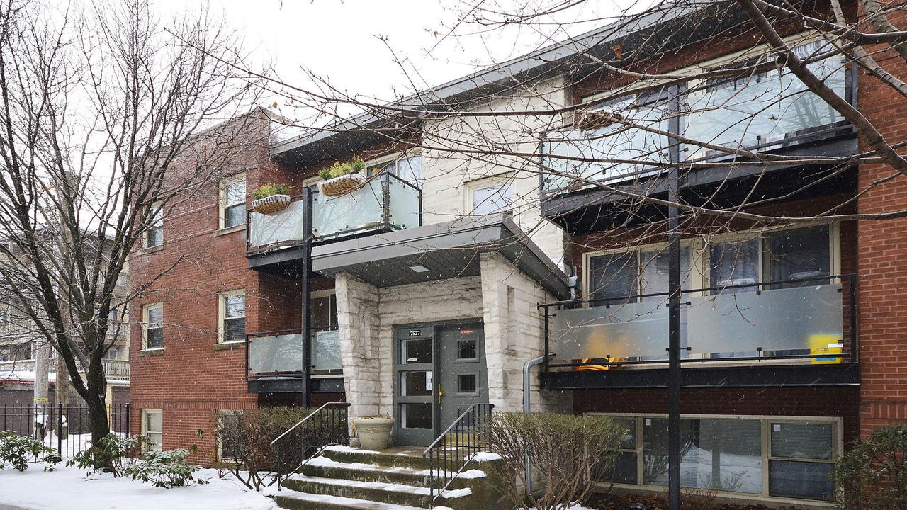 7527 N Damen Ave. #P1, Chicago, IL 60626