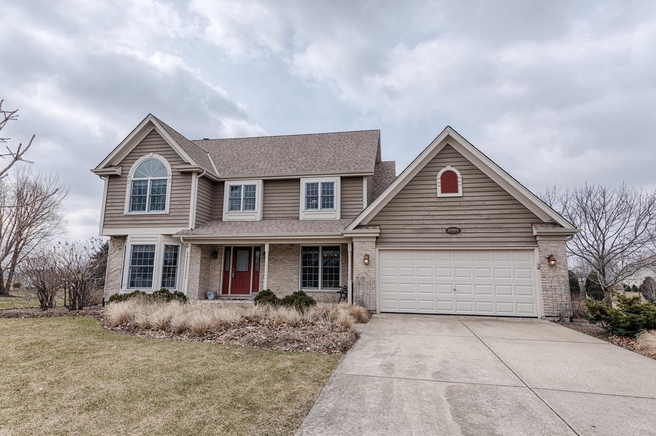 25924 S Courtney Rd., Plainfield, IL 60585