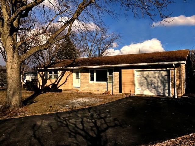 111 Pleasant Dr., Sidney, IL 61877