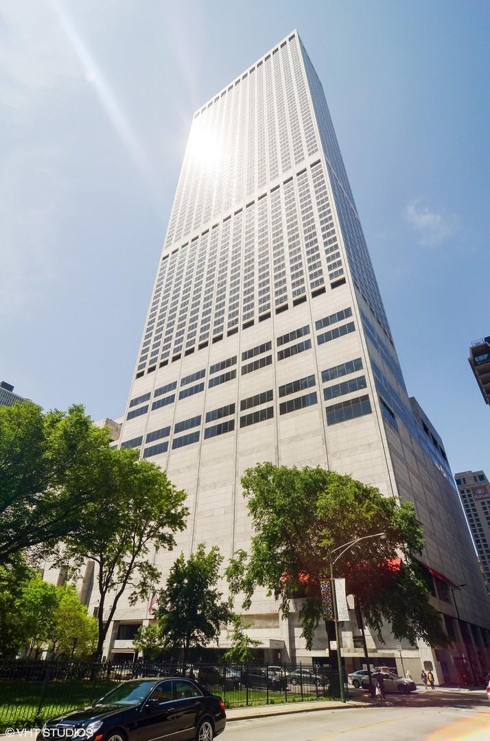180 E Pearson St. #4006, Chicago, IL 60611