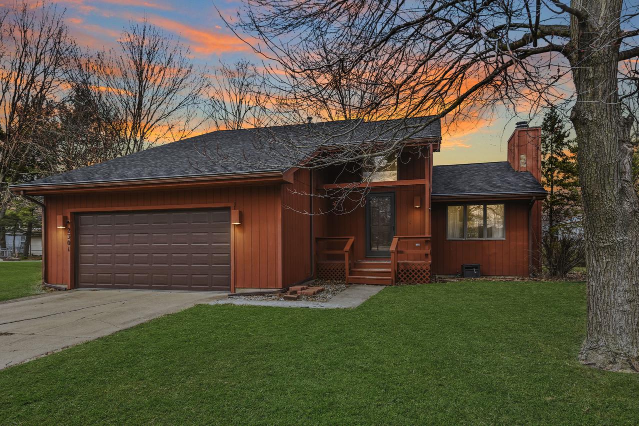 2301 Osage Ct., Champaign, IL 61821