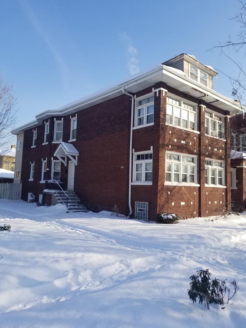 6601 S Whipple St., Chicago, IL 60629