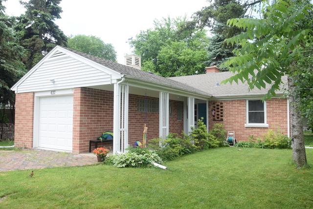 637 Hibbard Rd., Wilmette, IL 60091