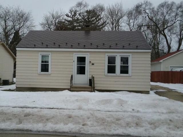 209 Cotton Ave., Dekalb, IL 60115