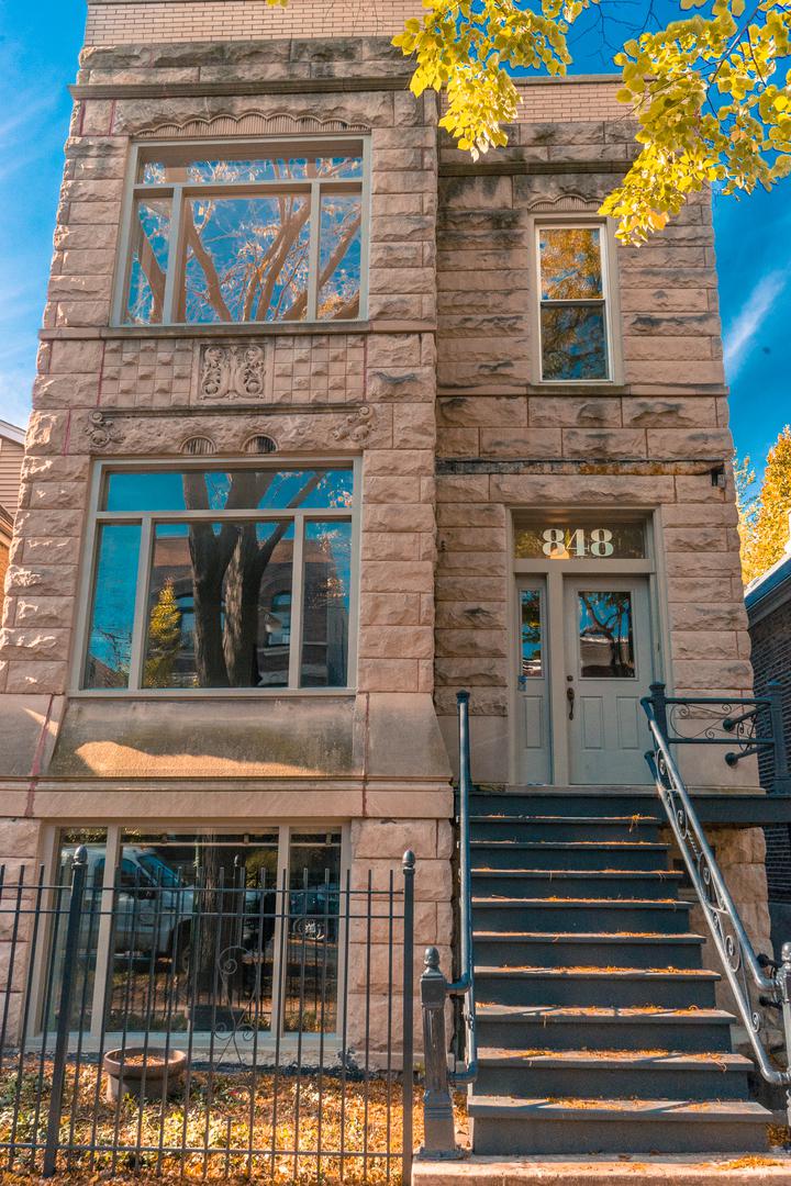 848 N Winchester Ave., Chicago, IL 60622